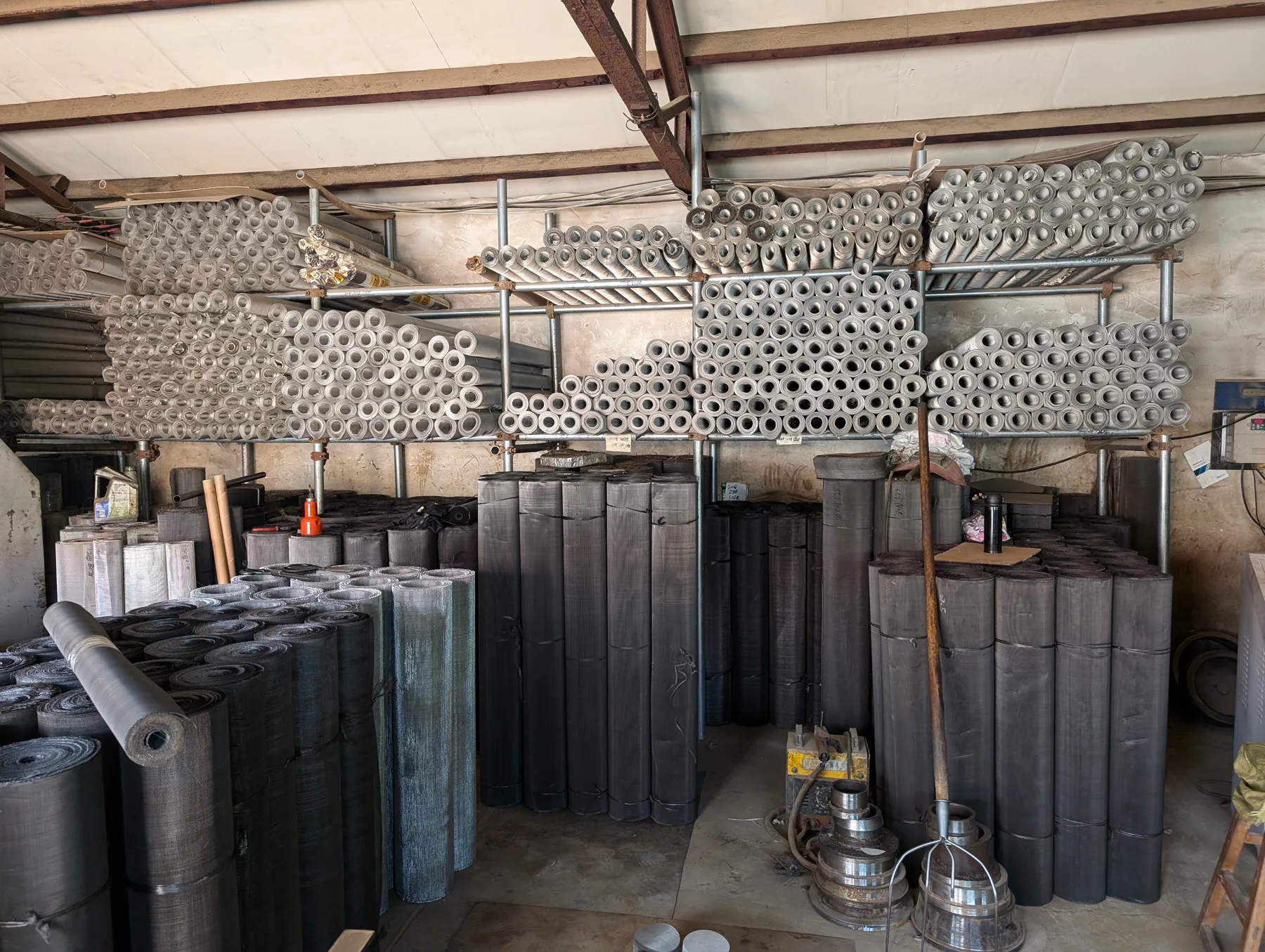 Wire mesh rolls